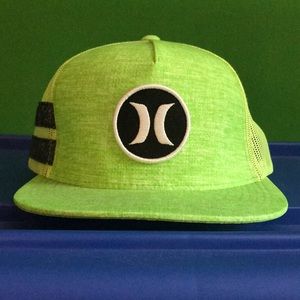 Hurley trucker hat (bright green)